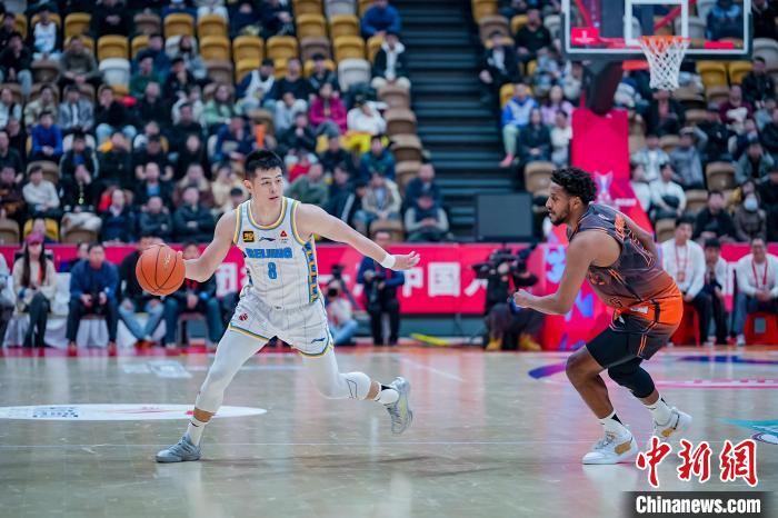 元宵之夜上演京沪大战：