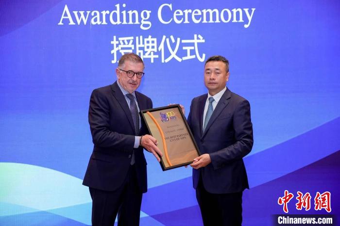 成都再添国际体育媒体合作新荣誉