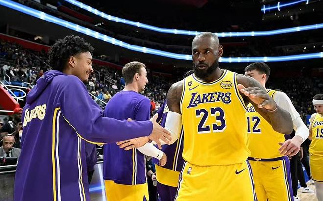 湖人9连胜终结！东契奇空砍32分难救主，詹姆斯